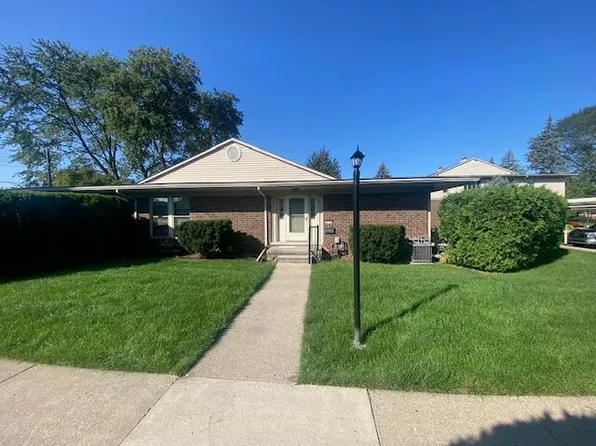 22129 Kinyon St, Taylor, MI 48180
