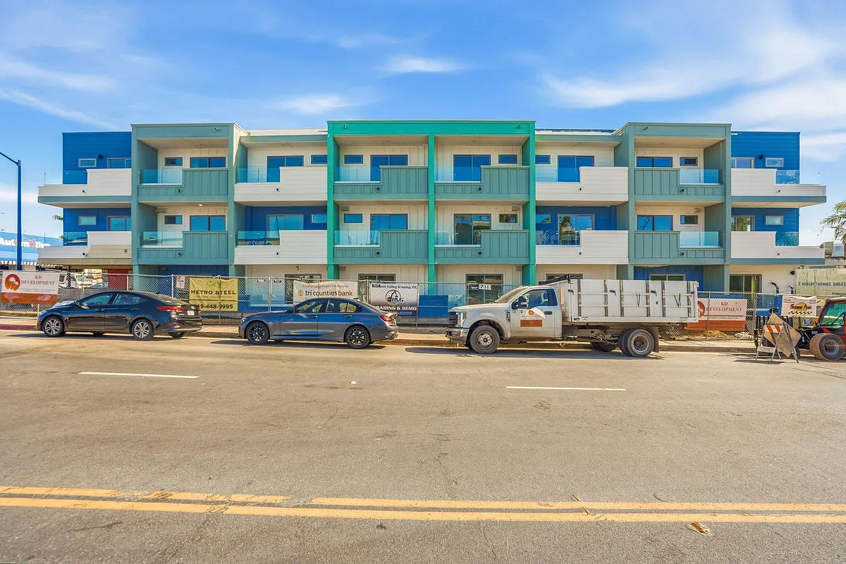 Building Photo - 724 Wrelton