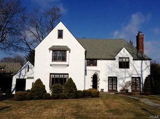 19 Shawnee Rd, Scarsdale, NY 10583