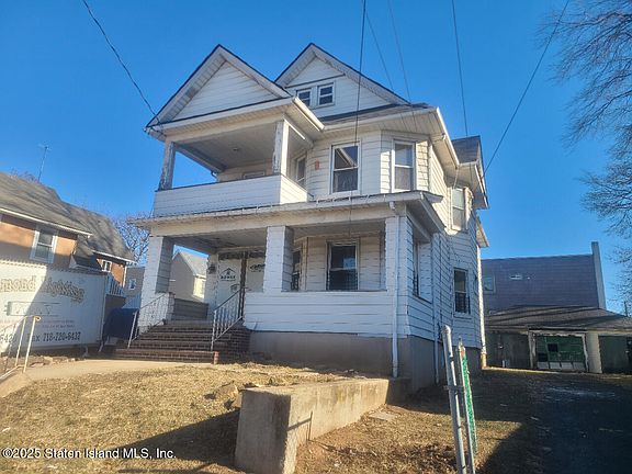 3rd image of 25 Pelton Ave