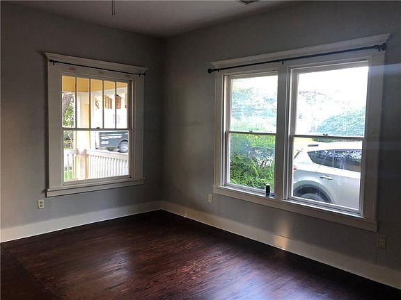 5th image of 509 W Hunt St