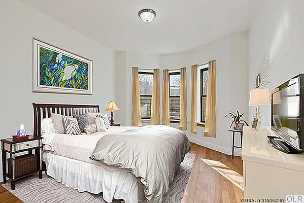 Rented by R New York | media 22