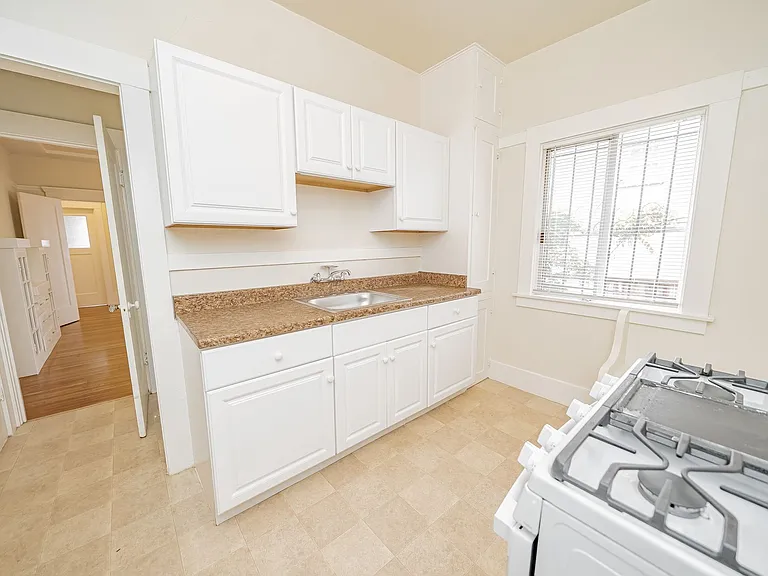4120 Emerald Street — Photo 6