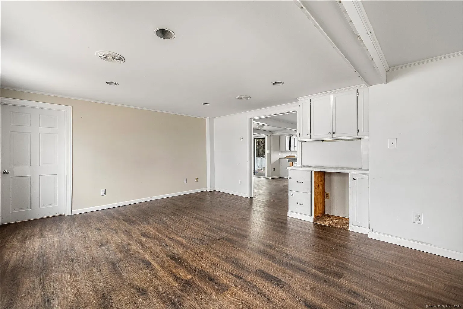 2 bed, 1500 sqft, $2,000 — Photo 3