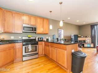1618 S Halsted St APT 2A, Chicago, IL 60608