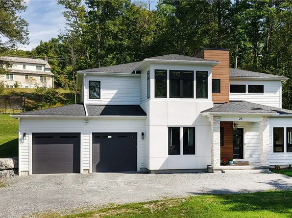 211 N Sunset Dr, Ithaca, NY 14850