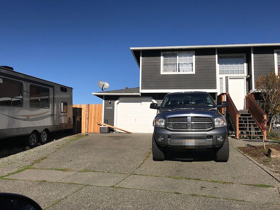 2nd image of 1022 89th Dr NE