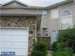 402 Falcongate Dr, Monmouth Junction, NJ 08852