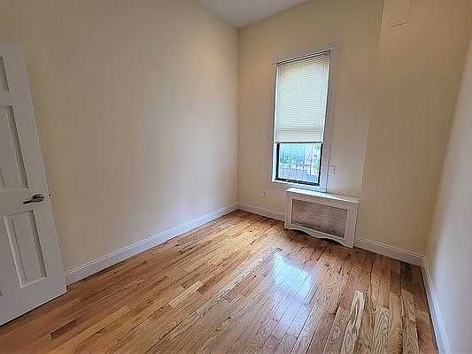 5th image of 175 Lexington Ave #X