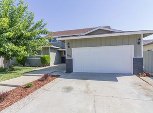 5712 Park Manor Dr, San Jose, CA 95118