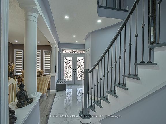3rd image of 373 Sunny Meadow Blvd