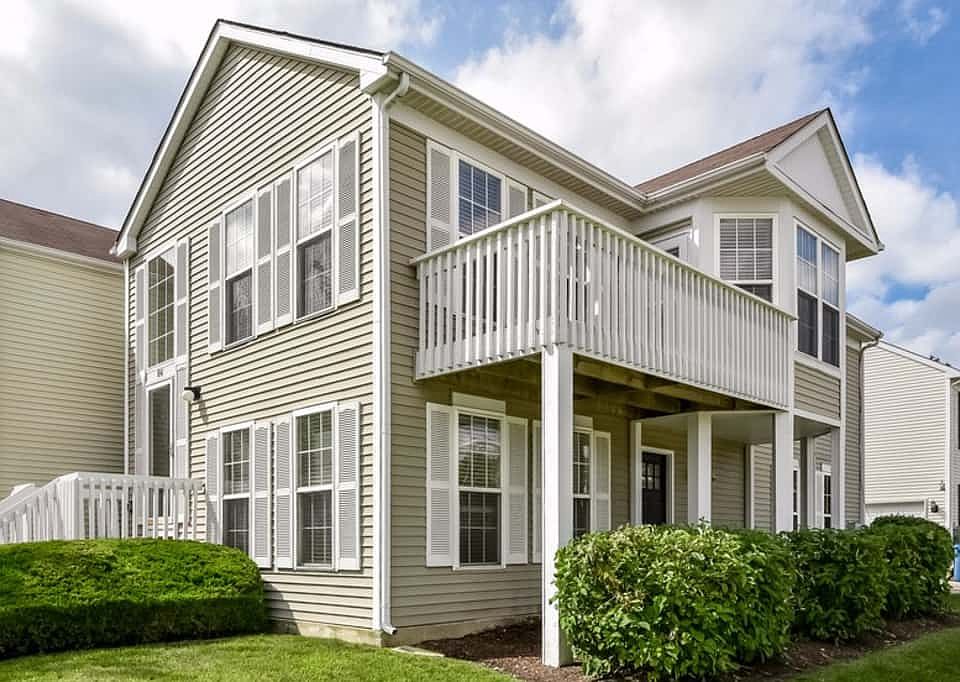 1st image of 841 Symphony Dr