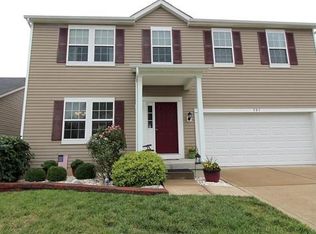 721 Rockshire Dr, Herculaneum, MO 63048