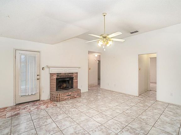 5th image of 8418 Crystal Ln