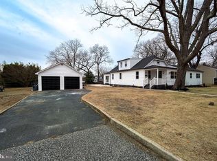 800 Ashbourne Ave, Lindenwold, NJ 08021