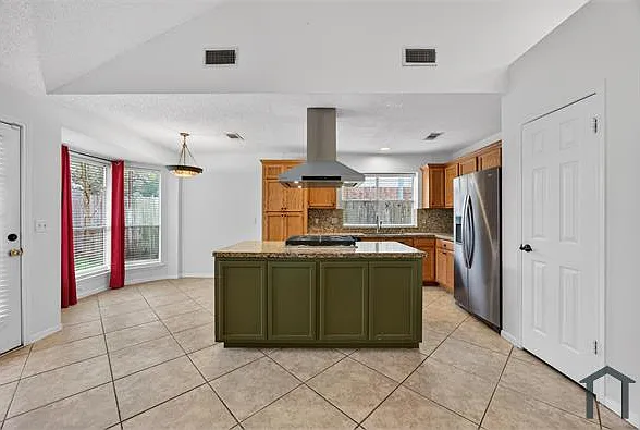 1035 Cascade Creek Dr — Photo 10