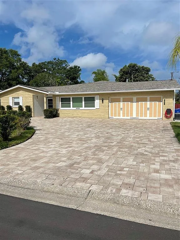Building Photo - 92 Oakwood Dr