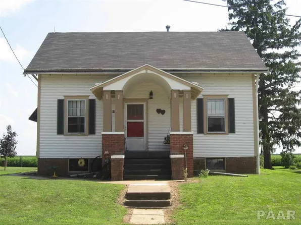 317 Oak St, Adair, IL 61411