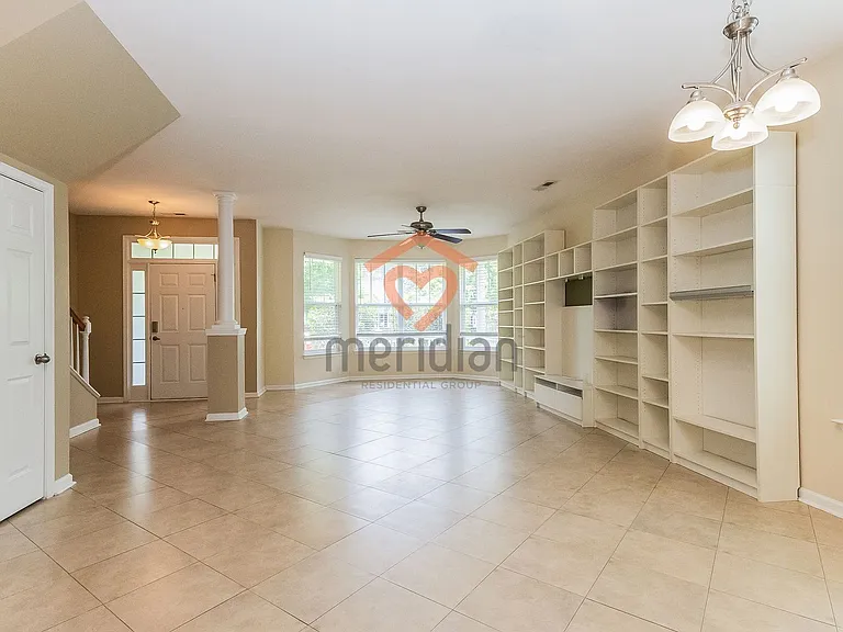 131 Red Leaf Blvd — Photo 4