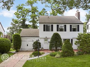 53 Andrew Rd, Manhasset, NY 11030