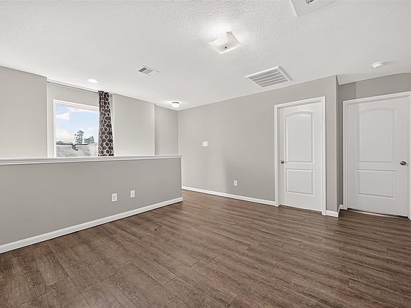 5th image of 12042 Powderhorn Ln