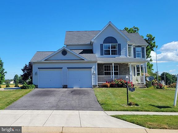 2nd image of 86 Barley Cir