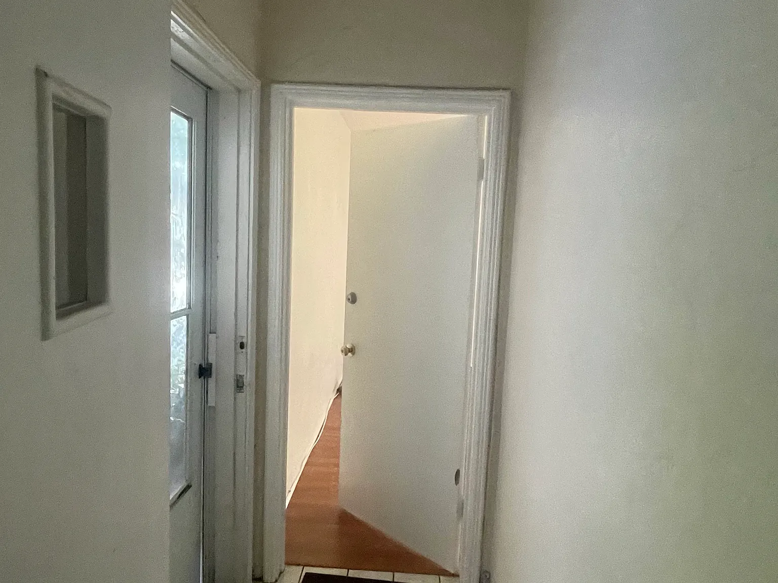 Studio, 325 sqft, $1,025 — Photo 3