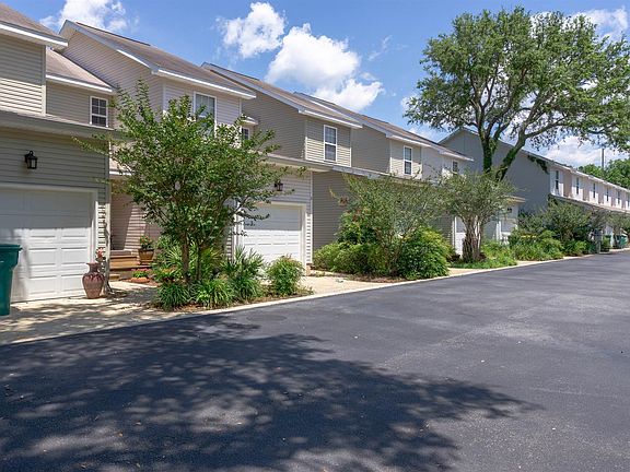 2nd image of 232 White St APT 4