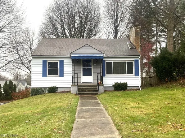 725 Fairchild Ave, Kent, OH 44240