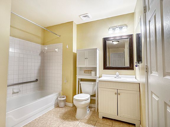 5th image of 3410 Bitterwood Pl #101