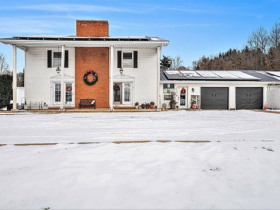 3rd image of 29726 Fawn River Rd