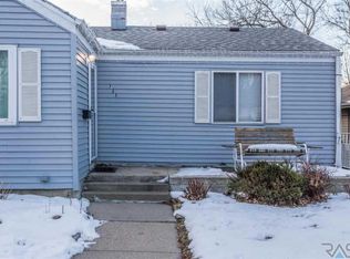 725 N Terrace Pl, Sioux Falls, SD 57104