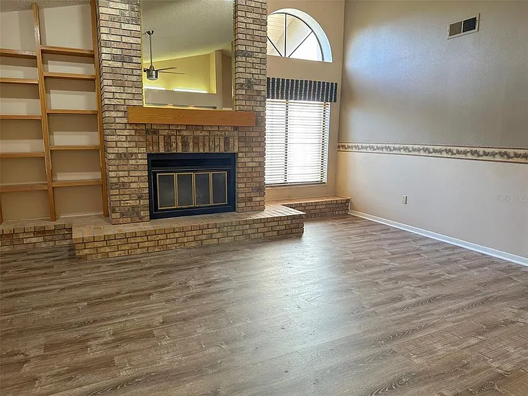 8732 Skymaster Dr — Photo 20