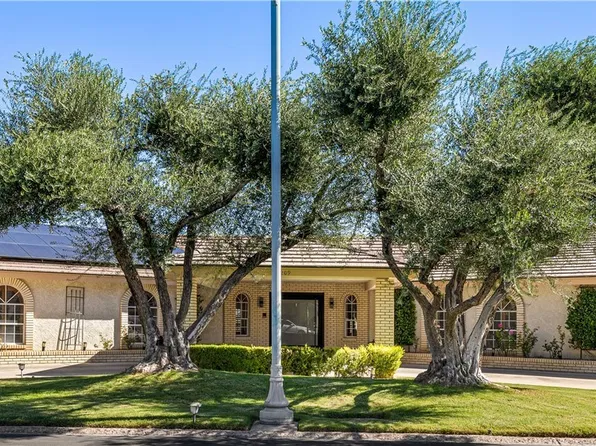 209 Dalmatian Ln, Las Vegas, NV 89107