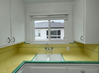 2268 N Gower St #2, Los Angeles, CA 90068