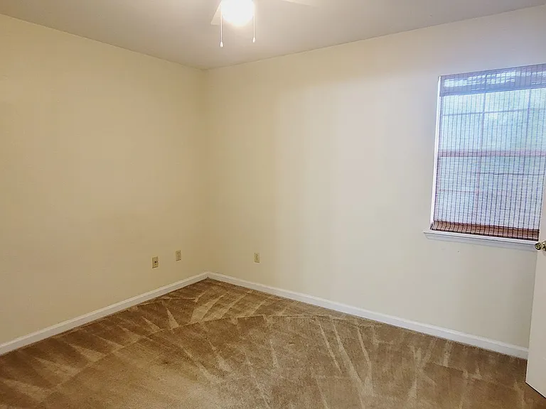 836B W Georgia St — Photo 17