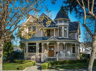578 6th St, Hollister, CA 95023
