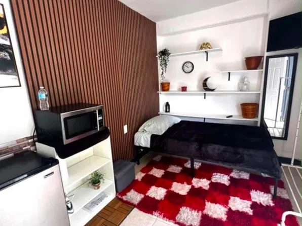 (undisclosed Address), Miami, FL 33142