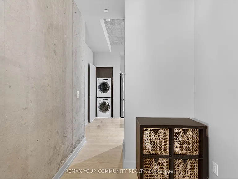 11 Charlotte St #204 — Photo 4