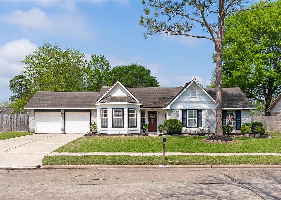 1st image of 712 Essex Dr