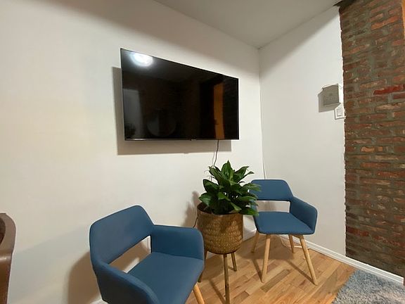 3rd image of 55 Leroy St APT 2