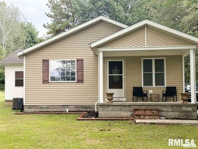 900 W 4th St, Johnston City, IL, 62951