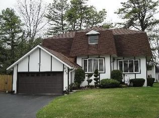 325 Dolan Dr, Schenectady, NY 12306