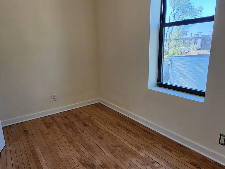 2142 S Albany Ave #3F — Photo 15