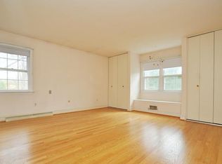 18 Harlech Dr, Wilmington, DE 19807