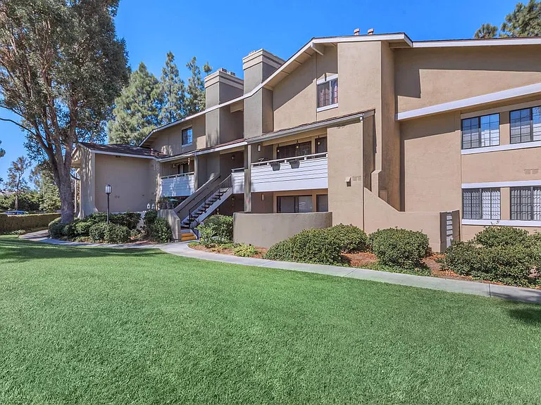 StoneCreek Apartment Homes — Photo 11