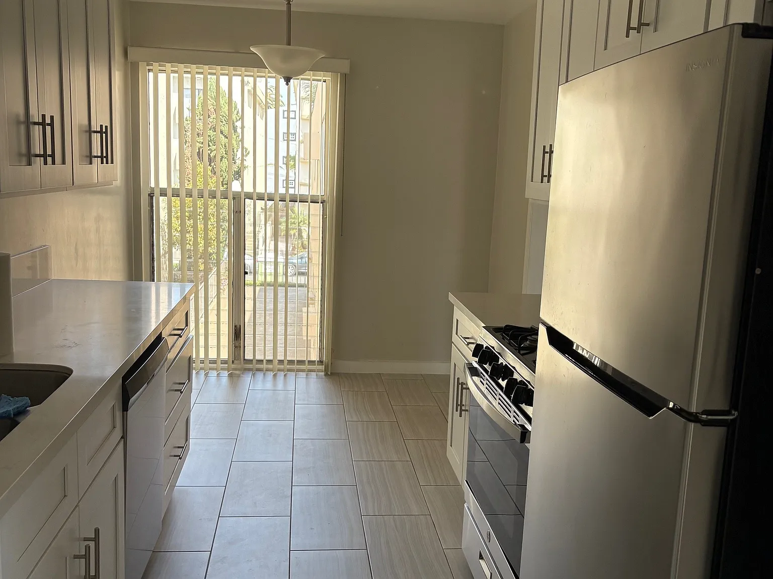 2 bed, 1350 sqft, $3,395 — Photo 3