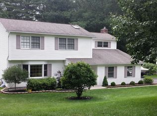 11932 Regina Cir, Anchorage, AK 99516