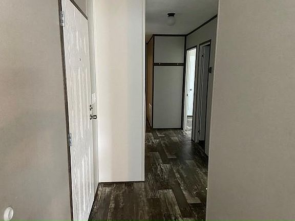 5th image of 9323 Victoria Ln #392