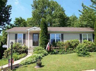 160 Ivy Dr, Manchester, PA 17345